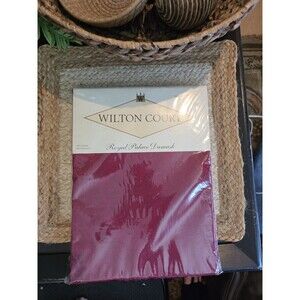 VTG Wilton Court Royal Palace‎ Damask Tablecloth 60" x 84" Oblong NEW